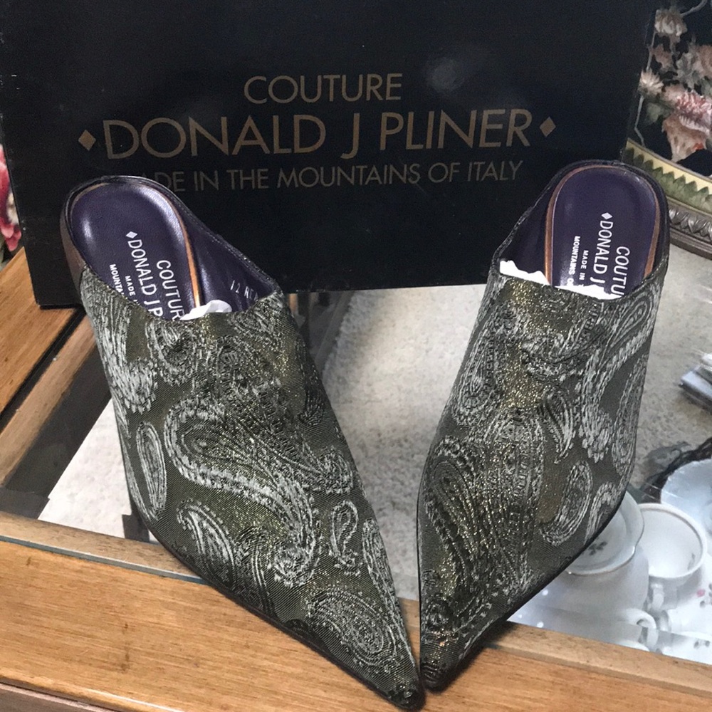 Couture Donald J Pliner authentic shoes